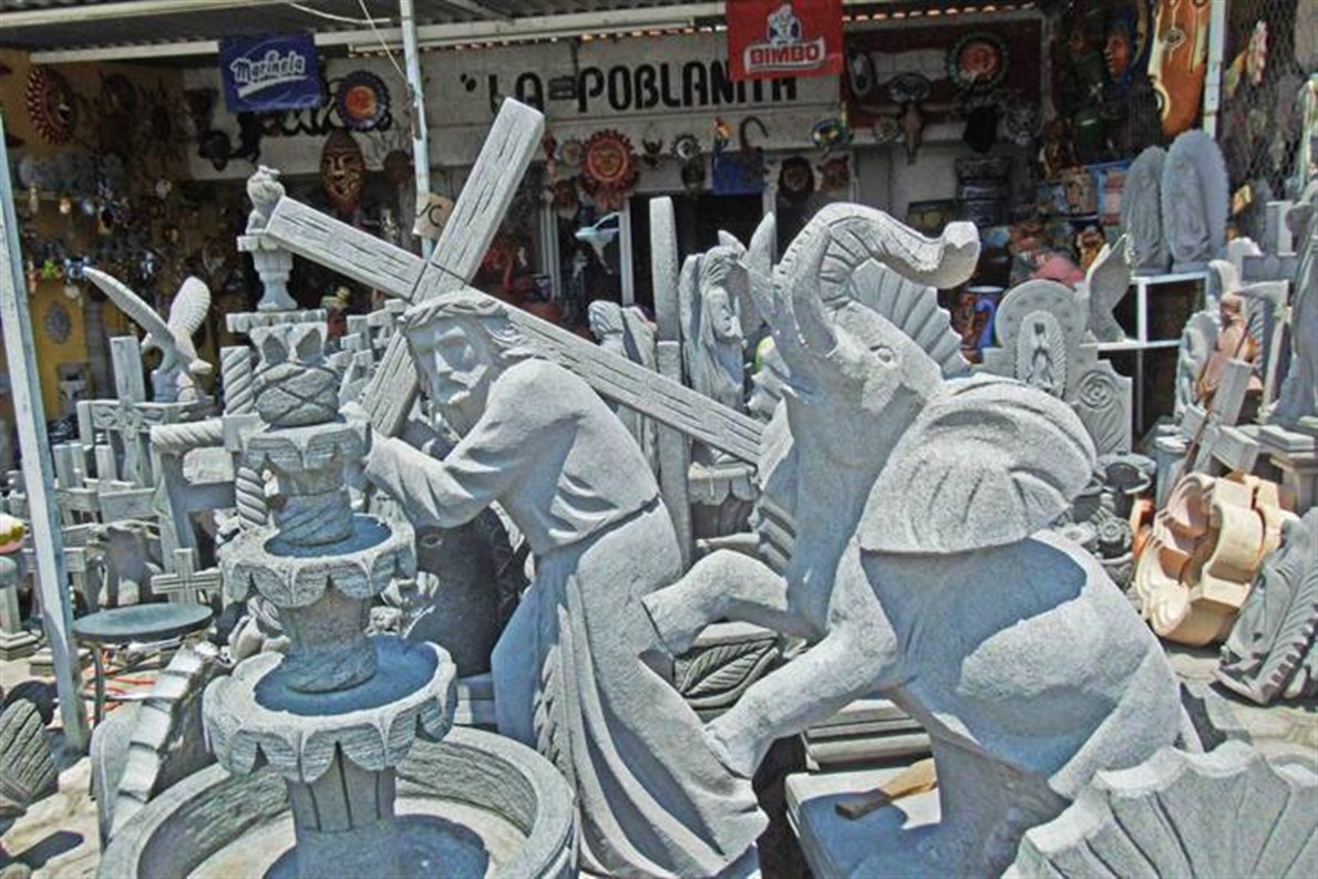 Obras de arte labradas en roca que miden desde 20 centímetros hasta 6 metros de altura FOTO: Édgar Ávila/ EL UNIVERSAL Obras de arte labradas en roca que miden desde 20 centímetros hasta 6 metros de altura FOTO: Édgar Ávila/ EL UNIVERSAL