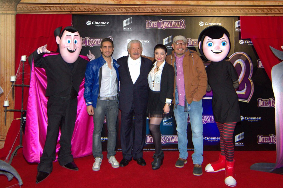 ALFOMBRA ROJA HOTEL TRANSYLVANIA 2.