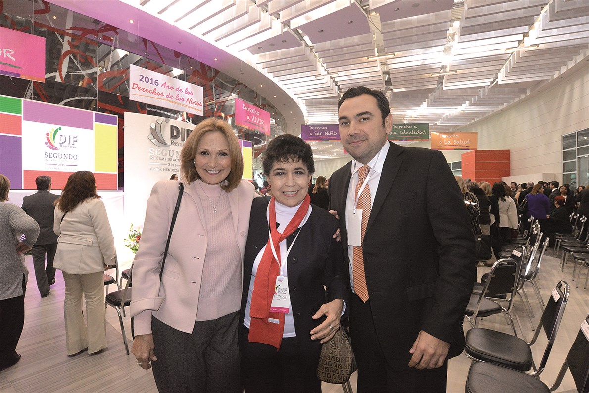 PRESENTES. Amira Gómez, María Antonieta Elizondo y Jesús Solís.
