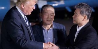 La bienvenida de Trump a los 3 liberados por Norcorea