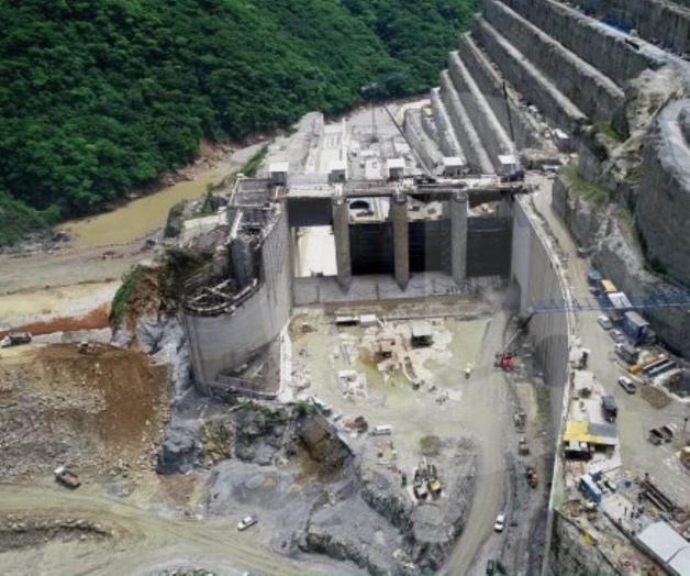 Más de 9.000 evacuados por la obstrucción de una presa en Colombia Más de 9.000 evacuados por la obstrucción de una presa en Colombia