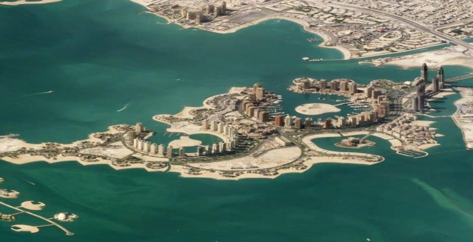 Doha (Catar)La Perla de Catar es una isla artificial inmensa. Está en Doha, capital del país. Como explica EL PAÍS Semanal, es el paradigma del lujo y la moda en la ciudad, donde se encuentran los comercios y restaurantes más internacionales. Foto tomad