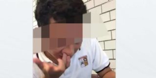 Graban a alumno presuntamente inhalando droga