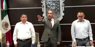 Rinde protesta como alcalde interino en sesión de cabildo