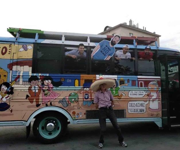 Mexicanos reciben a ‘La Bendición’ en Rusia