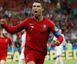 Se luce CR7 ante España con hat trick