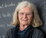 Karen Uhlenbeck, la primera mujer que gana el ´Nobel´ de matemáticas