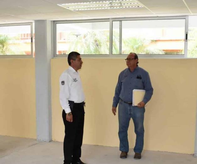 Entregan 2 nuevas aulas a la UAMVH Entregan 2 nuevas aulas a la UAMVH