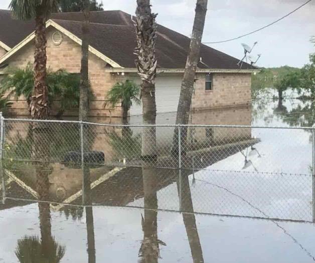 A más de 10 días de tormenta una escuela sigue inundada A más de 10 días de tormenta una escuela sigue inundada