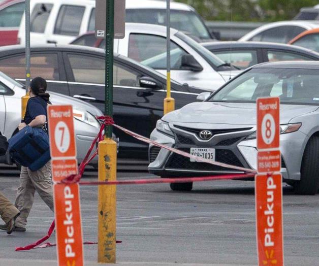 Advierten de choques, ¡en estacionamientos! Advierten de choques, ¡en estacionamientos!