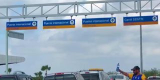 Largas filas en puentes internacionales