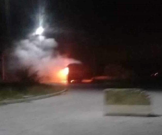 Pasa ciudad noche de incendios y bloqueos Pasa ciudad noche de incendios y bloqueos