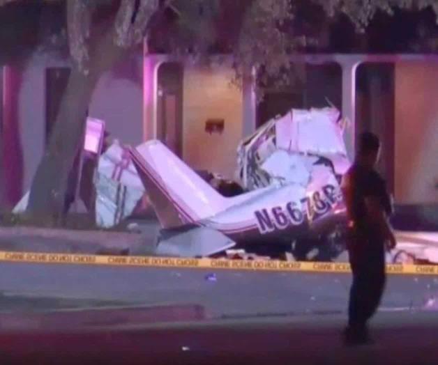 Avioneta aterriza en vecindario: 3 muertos Avioneta aterriza en vecindario: 3 muertos