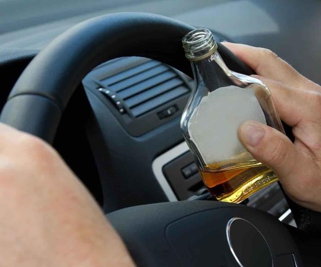 No mezclar alcohol con el volante en las festividades No mezclar alcohol con el volante en las festividades