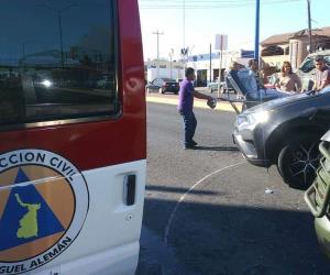 Se impactan de frente elementos de Sedena contra una camioneta