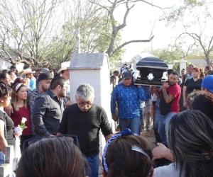 Sepultan a Daniel, joven abatido en supuesta confusión de Policía Estatal