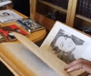 Macario, Pedro Infante y Jorge Negrete, en la biblioteca del cine en Hollywood