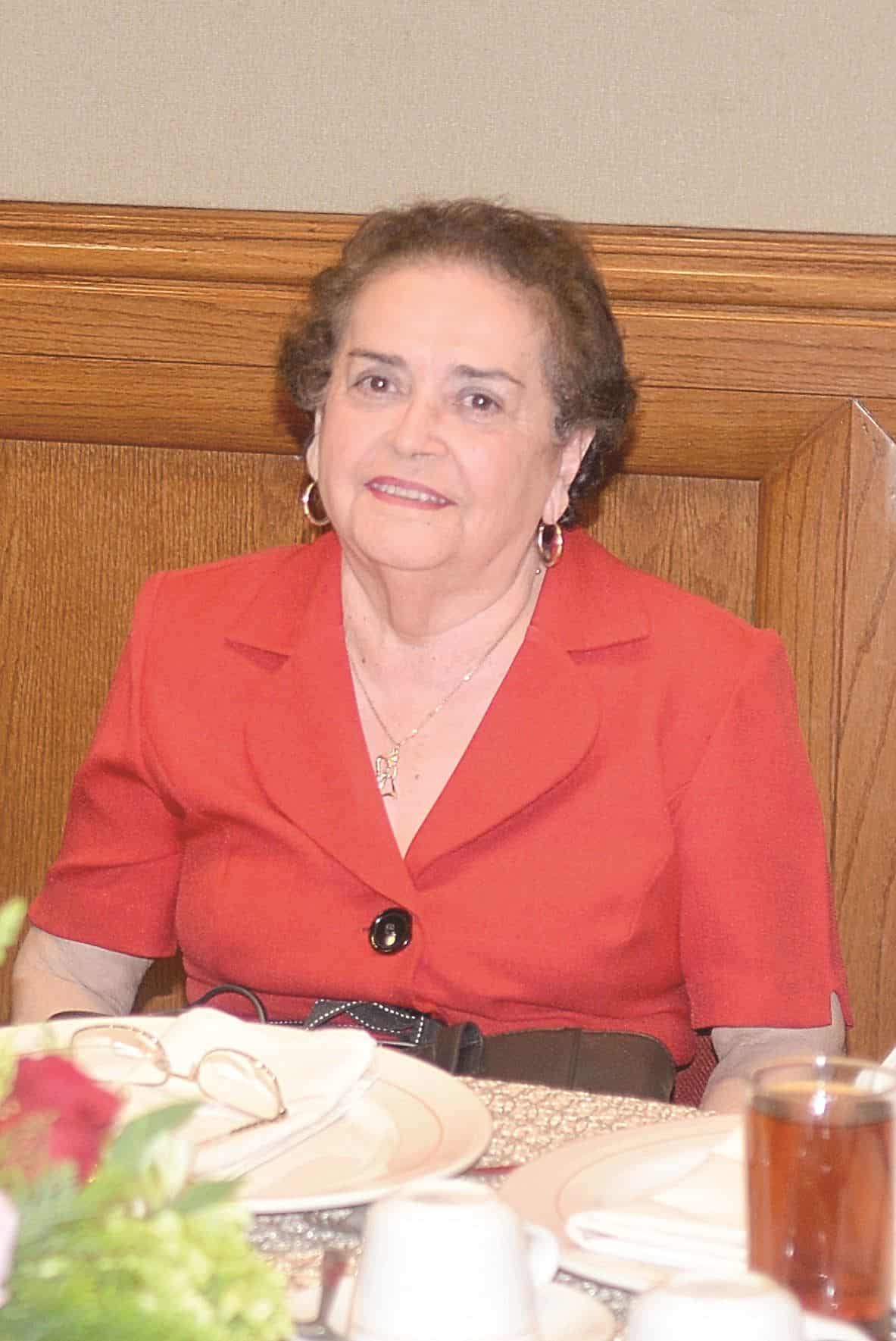 Elva Guadalupe Flores de López.