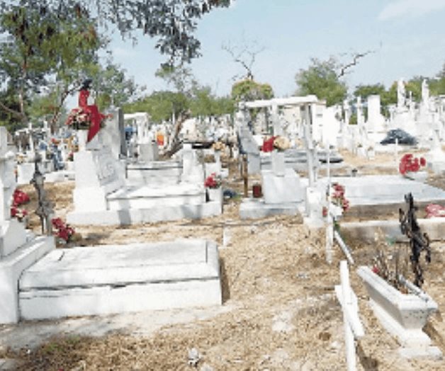 Van directo a fosa muertos de Covid Van directo a fosa muertos de Covid