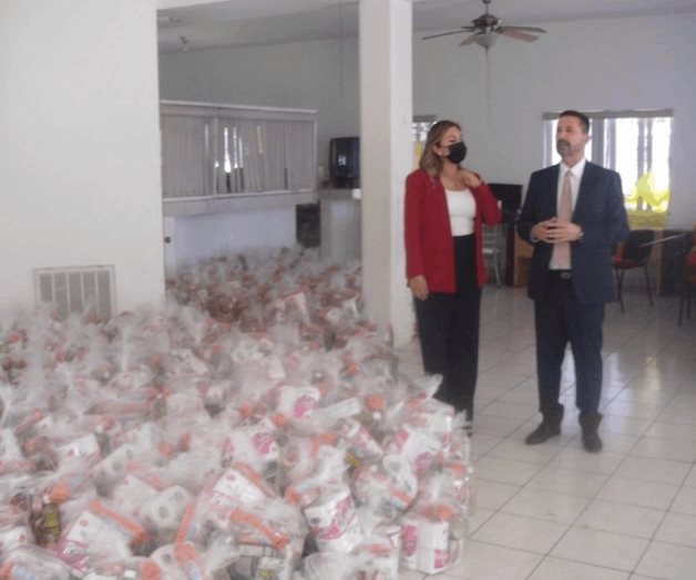 Despensas en la Casa Club del Adulto Mayor Despensas en la Casa Club del Adulto Mayor