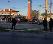 Muere joven al ser impactado por un camión blindado