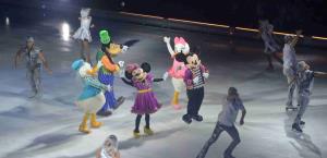 Disney on Ice cautiva al público de la frontera