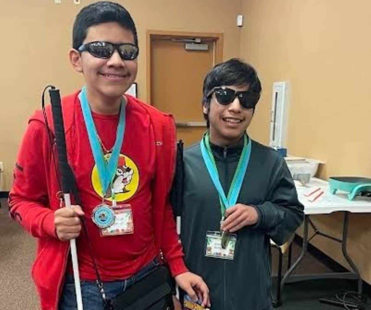 Clasifican dos estudiantes de McAllen ISD a Braille Desafío