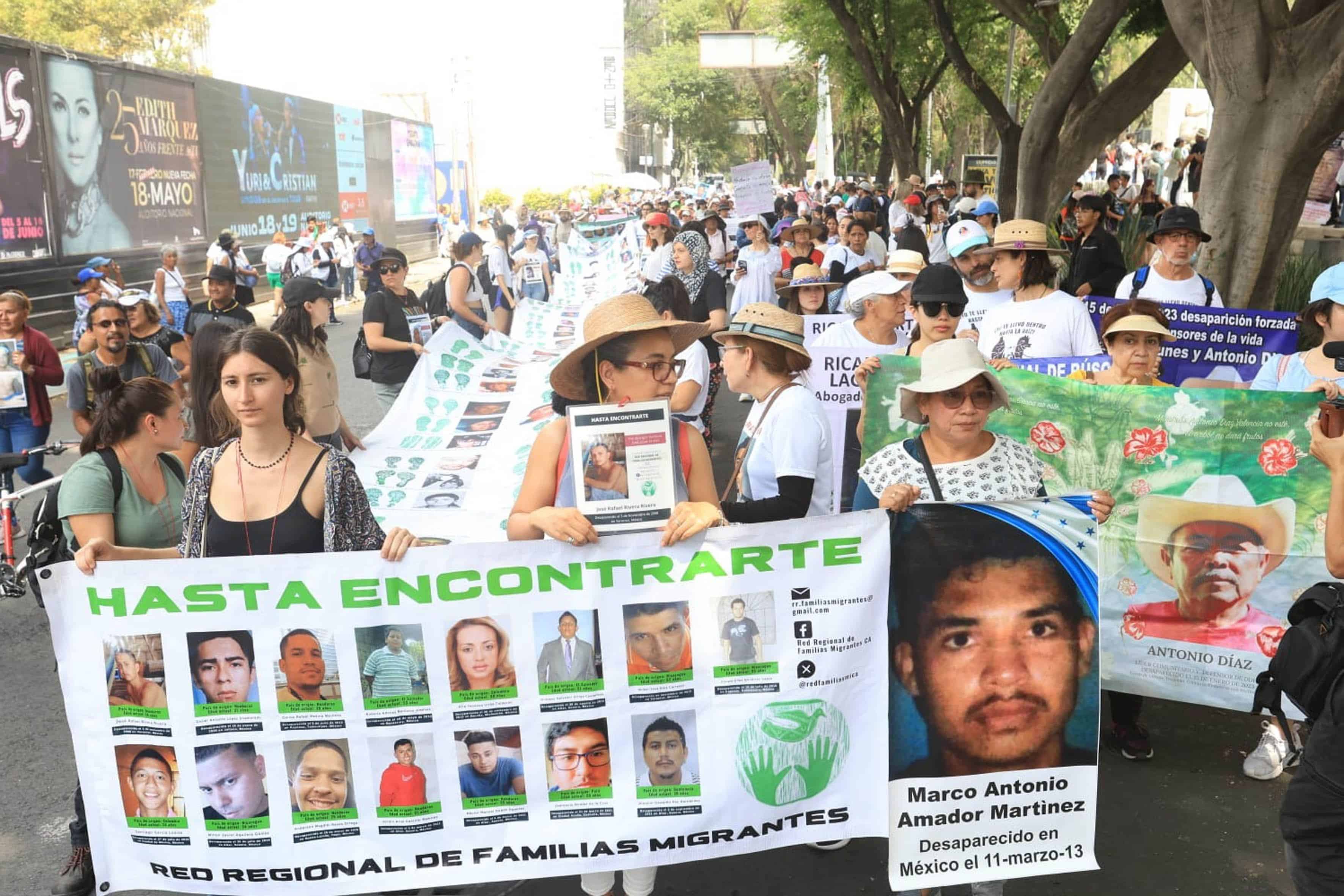 Inicia manifestación de Madres Buscadoras en la CDMX