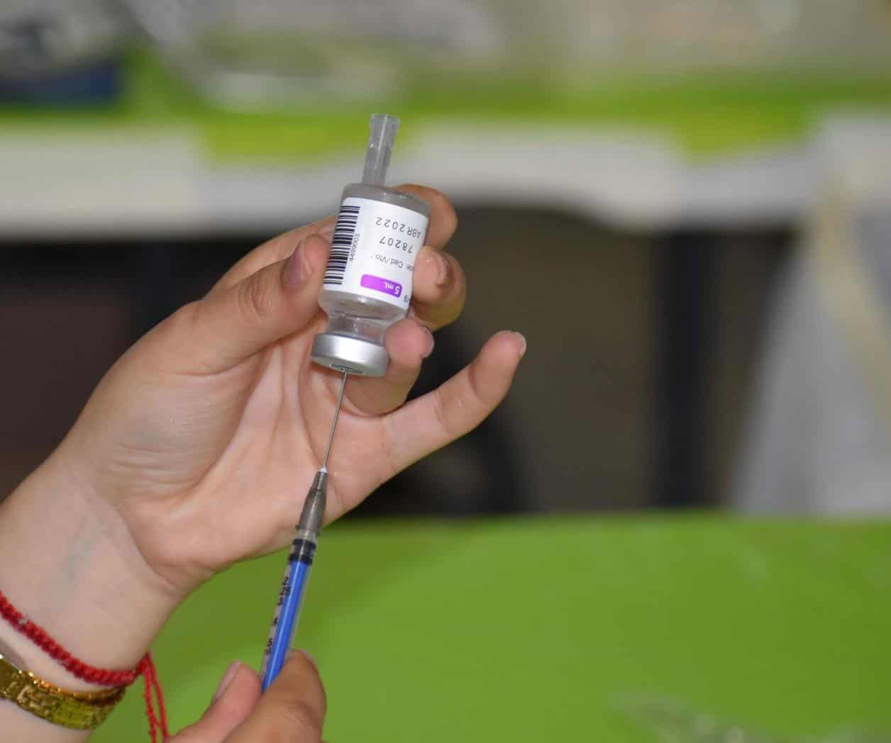 Convocan a mujeres a vacunarse contra VPH