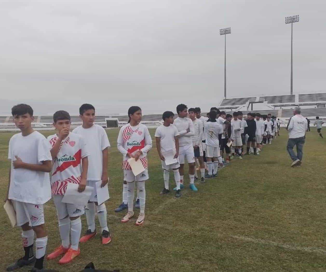 Asisten reynosenses a visorias de los Rayos
