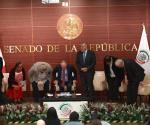 Rehúye Adán mencionar ‘negocitos’ de Monreal