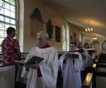El país sigue siendo abrumadoramente espiritual: Se estabiliza la población cristiana en EU: encuesta