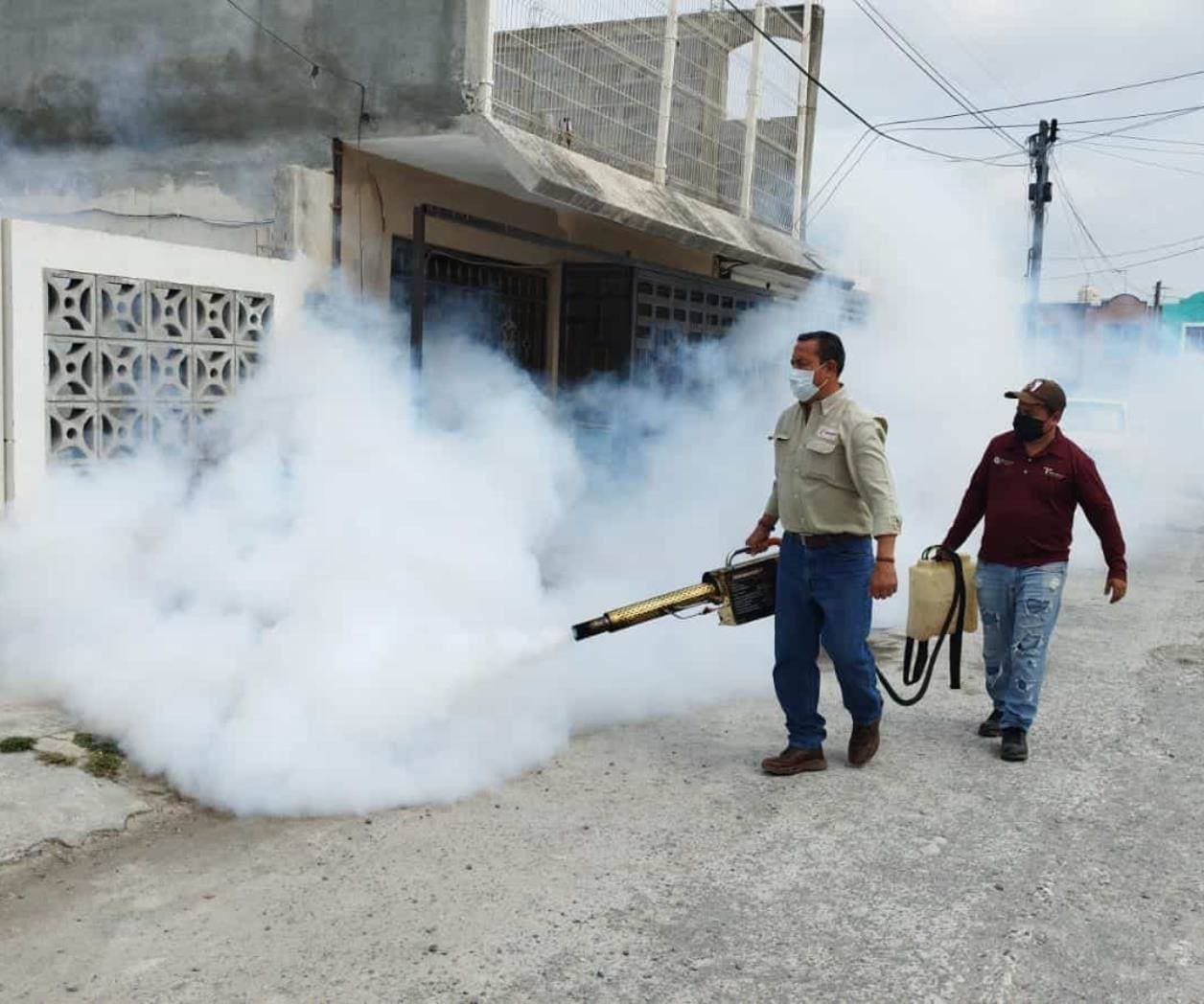 Anuncian campaña para próxima semana: Fumigarán en escuelas y colonias contra dengue