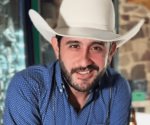 En cita para tramitar la visa, cuestionan a músico sobre canciones