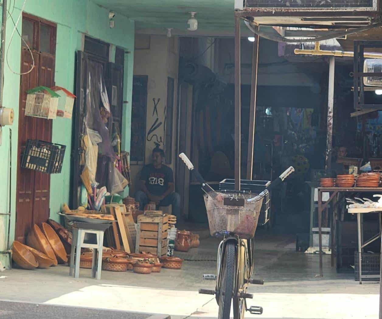 Afecta ‘puente’ a comerciantes