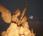 ¿Qué es la microluna?; será visible en la Luna de Flores