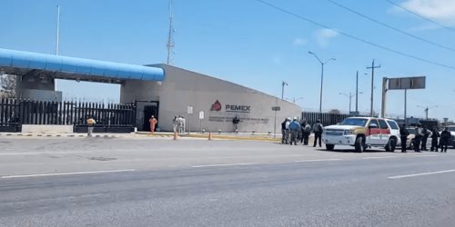 Cuerpos de emergencia de petróleo mexicano y de Protección Civil ya controlaron la fuga de gas en el complejo procesador de gas burgos