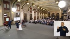 La presidenta  Claudia Sheinbaum firmó un acuerdo con 28 grandes empresas para aumentar la presencia de productos nacionales en tiendas, farmacias y plataformas digitales.">