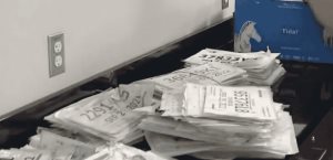 Vendía placas falsas para los automóviles