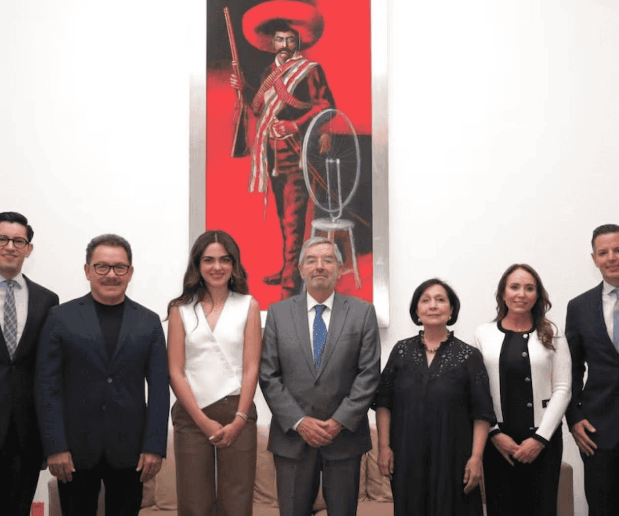 Comisión del Senado viaja a EU para frenar impuesto a remesas