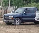 Roban camioneta en  las canchas del IMSS