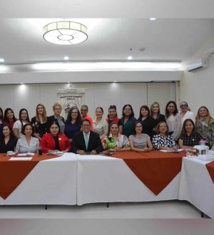 Asisten a la asamblea de junio