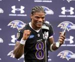 Ravens planean contrato millonario para Lamar Jackson