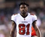 Antonio Brown huye de EE. UU. tras acusación por asesinato