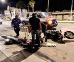Arrolla veloz  vehículo a un motociclista