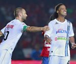 Emanuel Villa revela que Ronaldinho no sabía usar cajeros automáticos