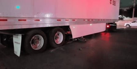 Un motociclista pierde la vida al ser arrollado por un trailer en libramiento Monterrey-Reynosa