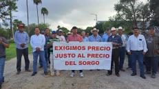 Inician productores agrícolas movilizaciones para exigir mejor precio para el sorgo.">