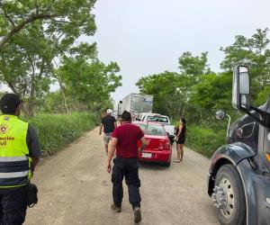 Campesinos cumplen más de 24 horas bloqueando la carretera Victoria–Matamoros