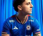 Cruz Azul presenta sus uniformes para el Apertura 2025